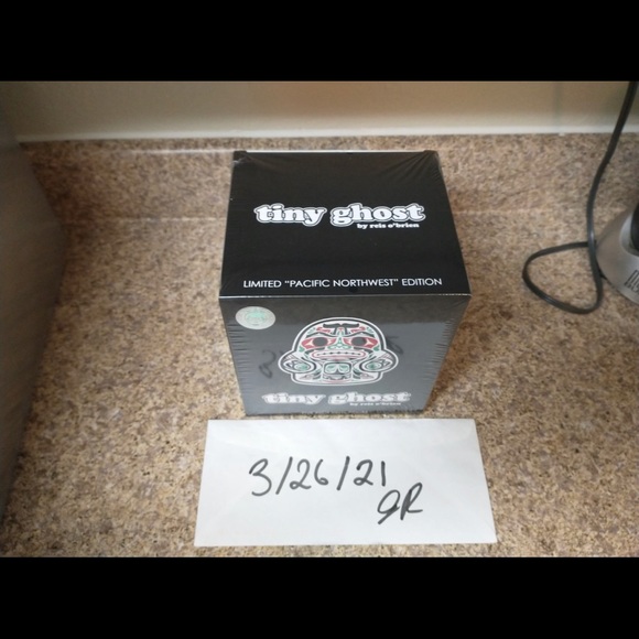 Tiny Ghost Pacific Northwest - Picture 3 of 4